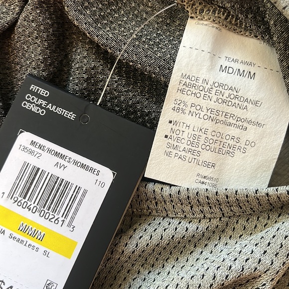 Top - Picture 5 of 8